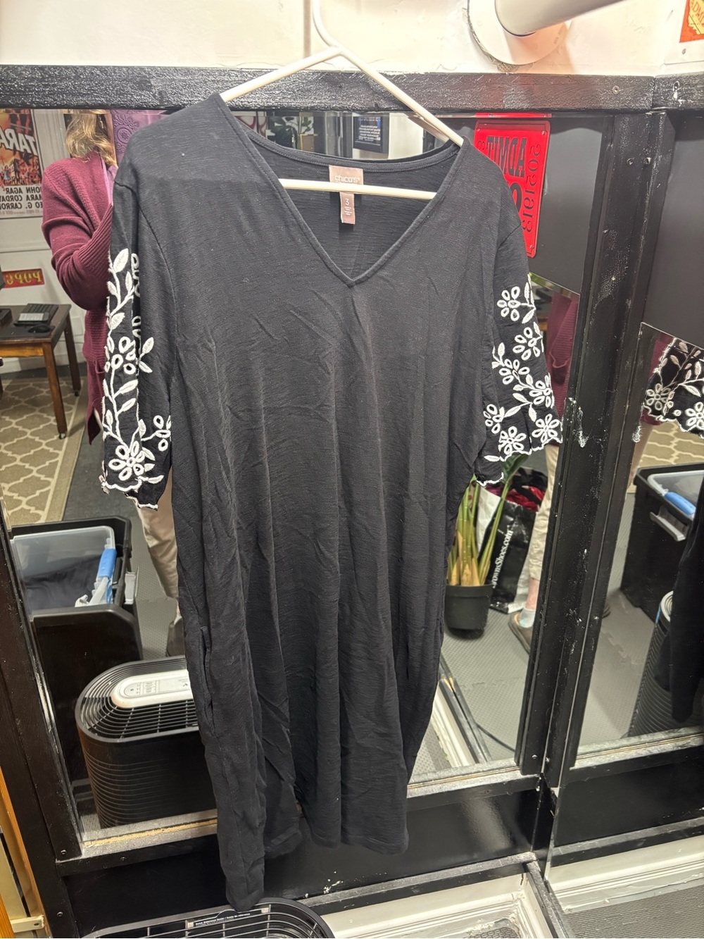 Chico's Black V-Neck Tunic with White Floral Sleeve Embroidery